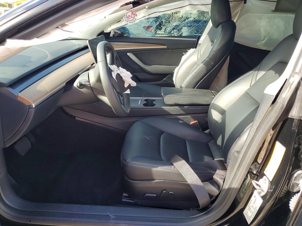 2023 Tesla Model 3 - Image 7