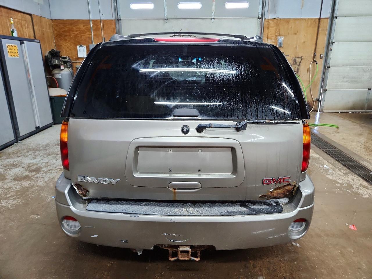 2002 GMC Envoy - Image 6