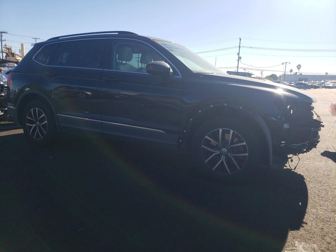 2018 Volkswagen Tiguan Se - Фото 4