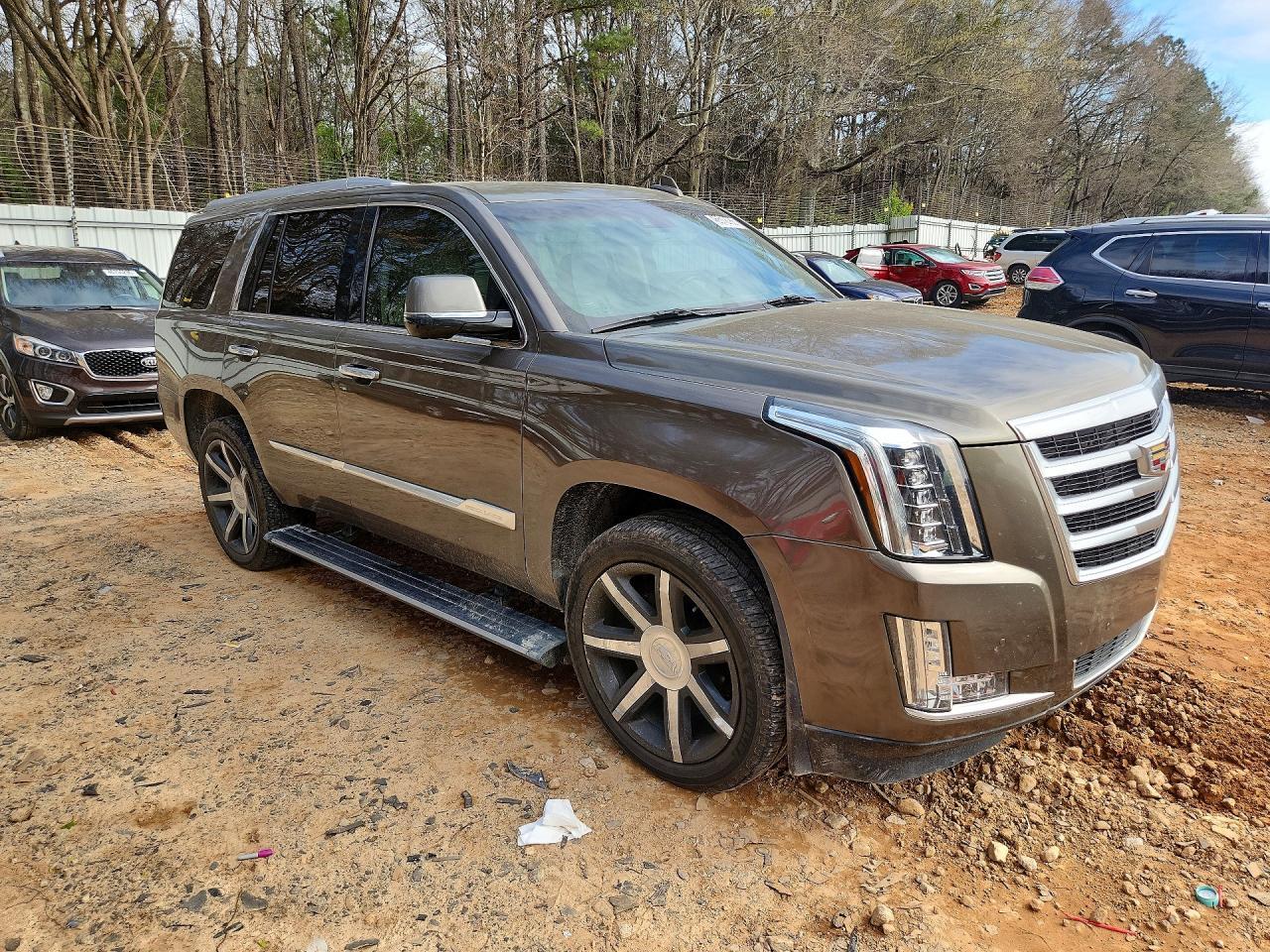 2016 Cadillac Escalade Premium - Image 4