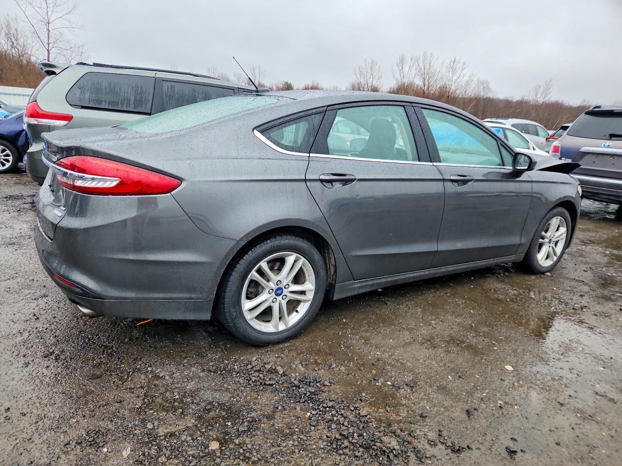 2018 Ford Fusion Se - Image 3