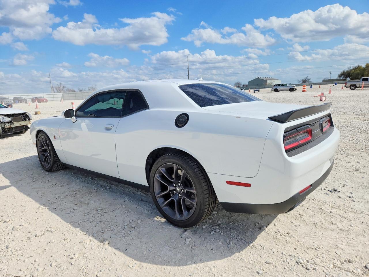 2023 Dodge Challenger R - Фото 2