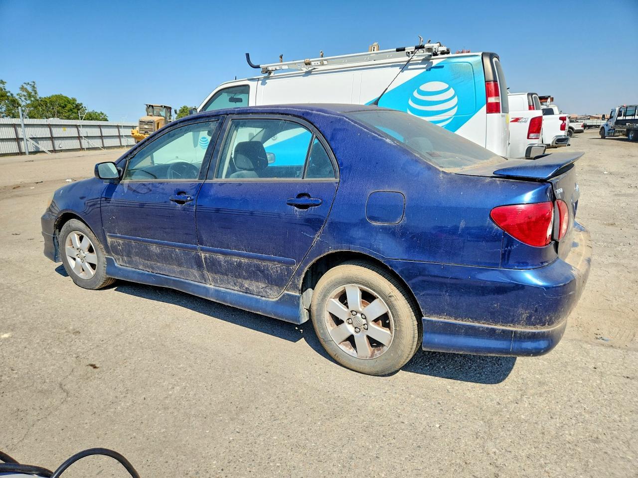 2005 Toyota Corolla S - Фото 2