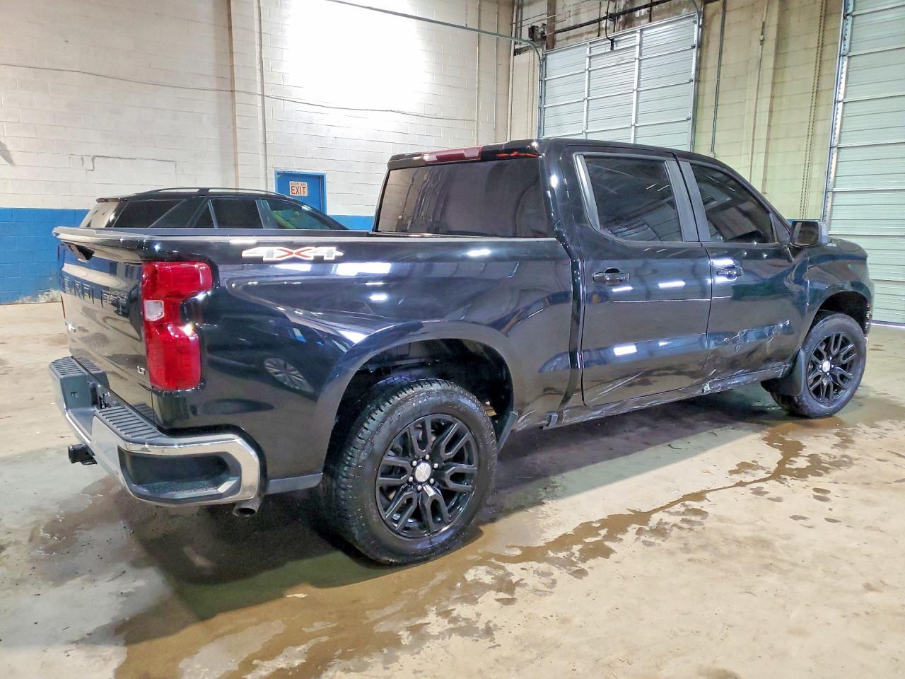 2021 Chevrolet Silverado K1500 Lt - Image 3