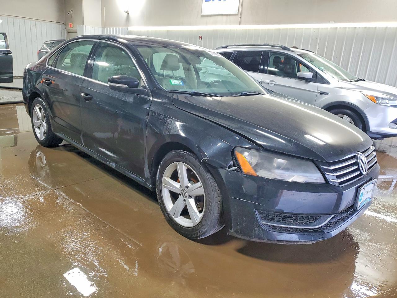 2013 Volkswagen Passat Se - Фото 4