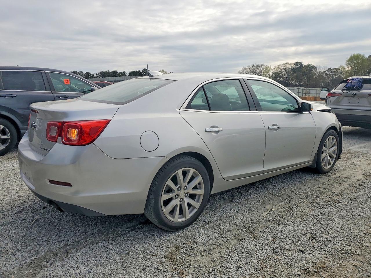 2016 Chevrolet Malibu Limited Ltz - Image 3