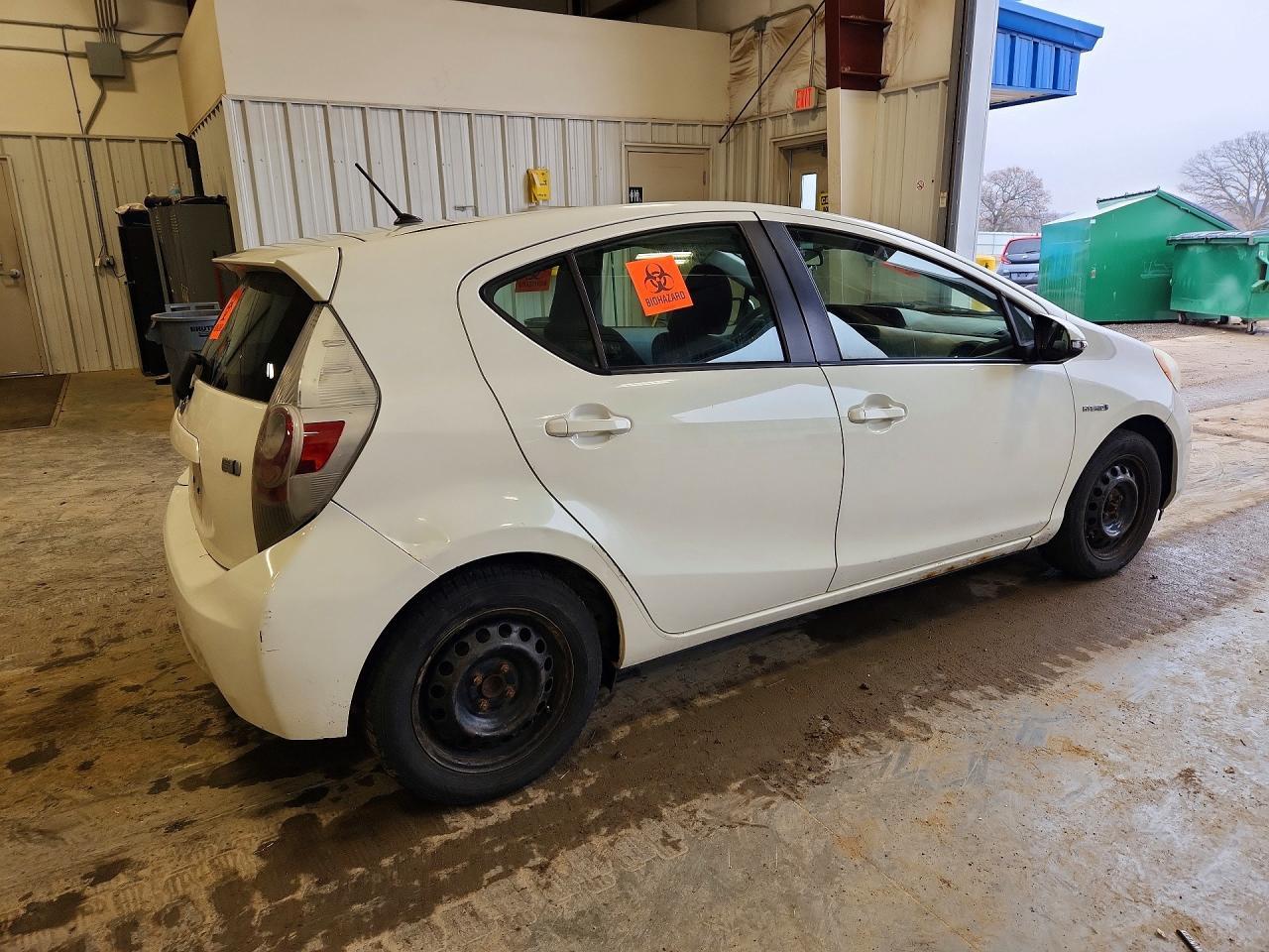 2012 Toyota Prius C Two - Фото 3