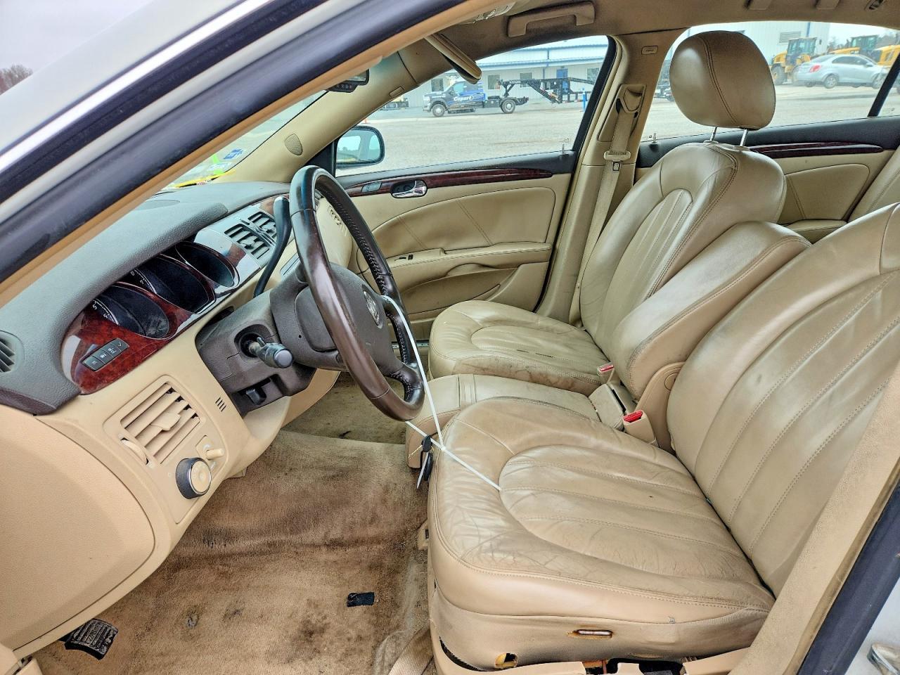 2010 Buick Lucerne Cxl - Image 7