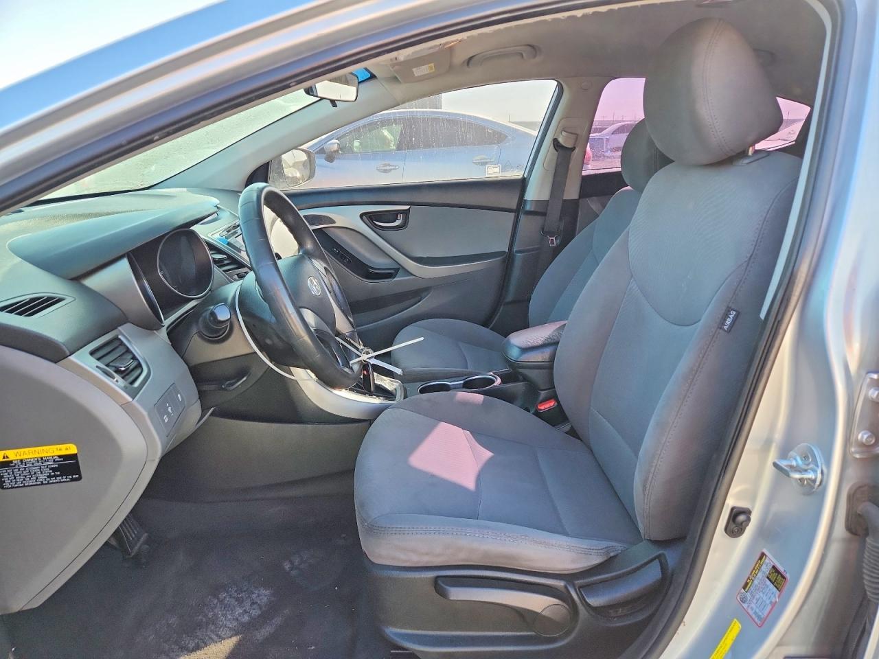 2014 Hyundai Elantra Se - Image 7