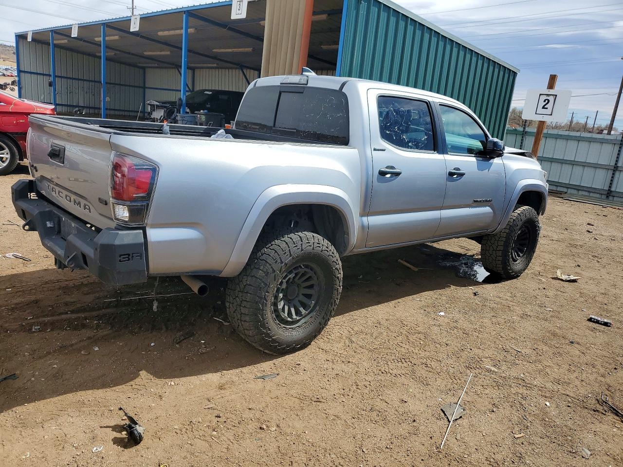 2017 Toyota Tacoma Limited - Image 3
