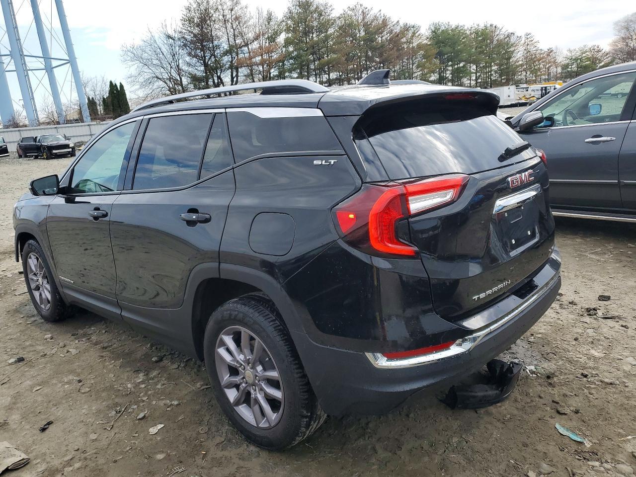 2023 GMC Terrain Slt - Фото 2