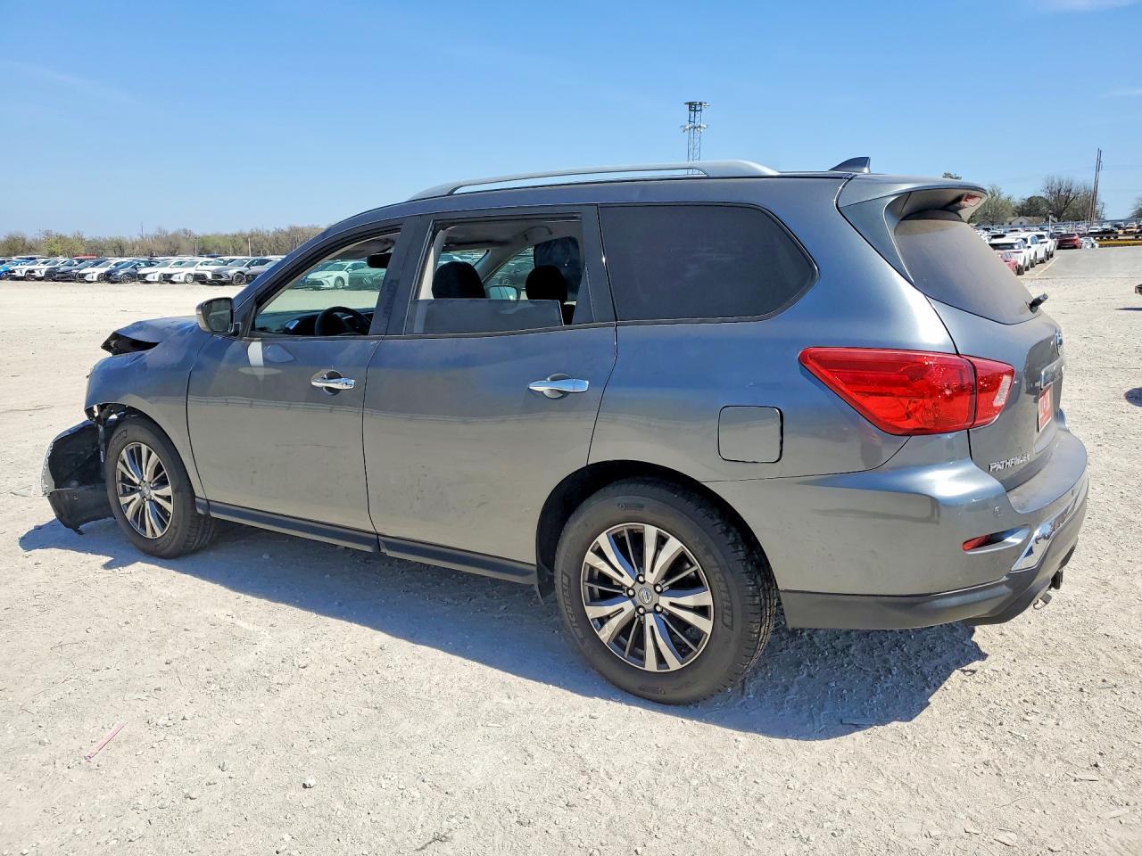 2019 Nissan Pathfinder Sv - Фото 2
