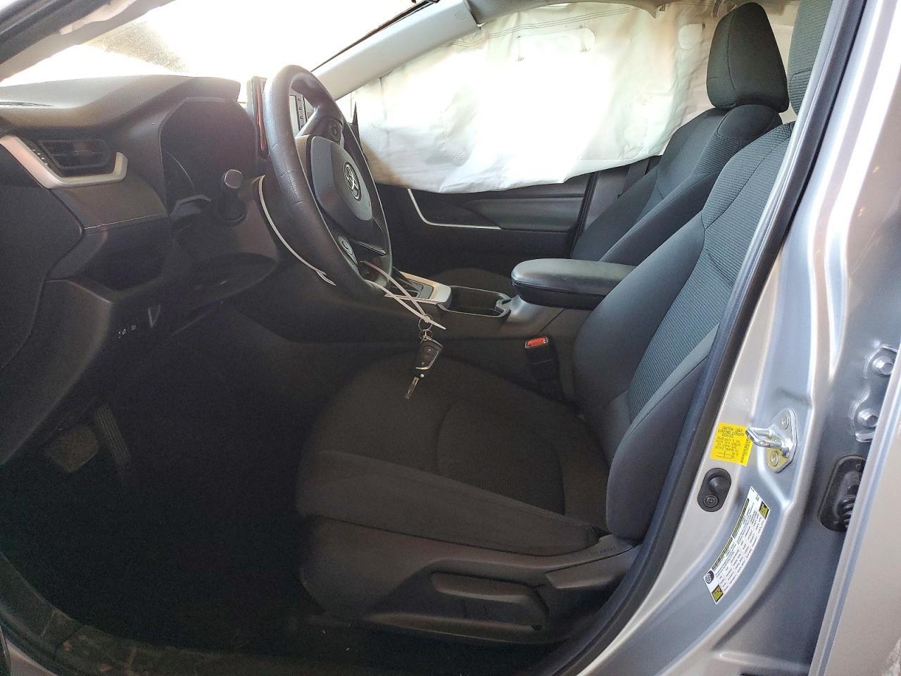 2021 Toyota Rav4 Le - Фото 7