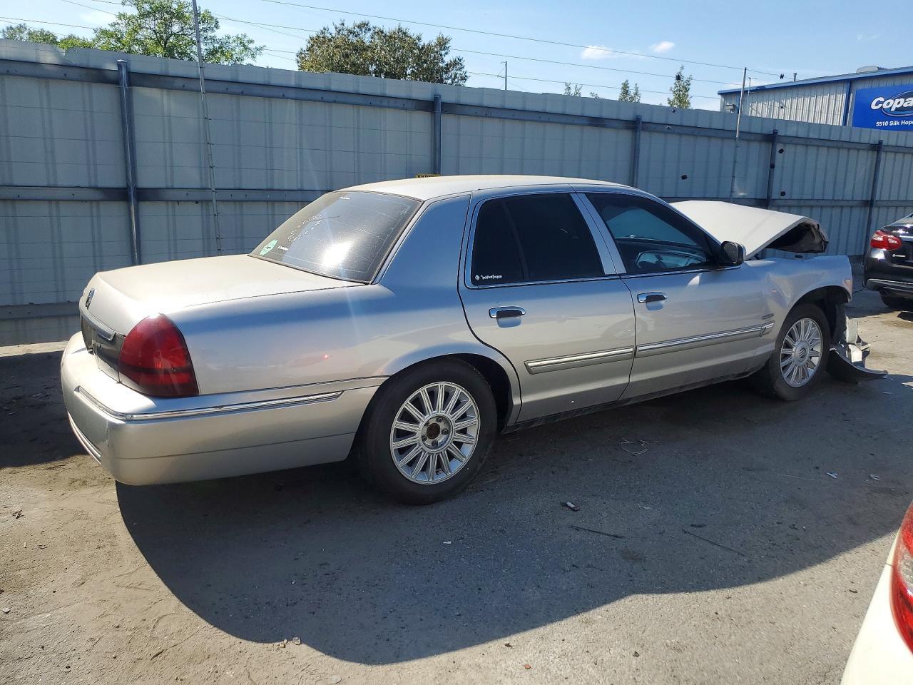 2009 Mercury Grand Marquis Ls - Image 3