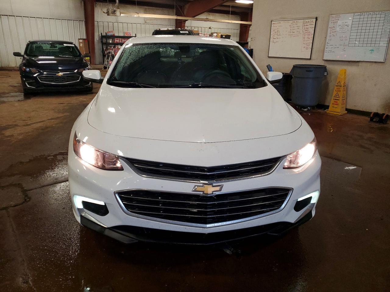 2017 Chevrolet Malibu Lt - Фото 5