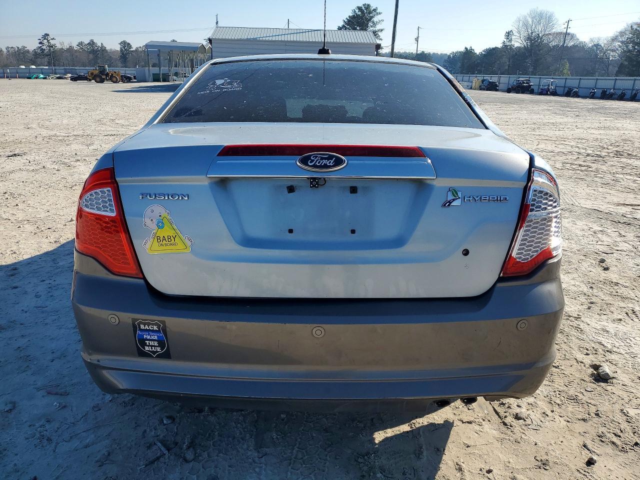 2011 Ford Fusion Hybrid - Image 6