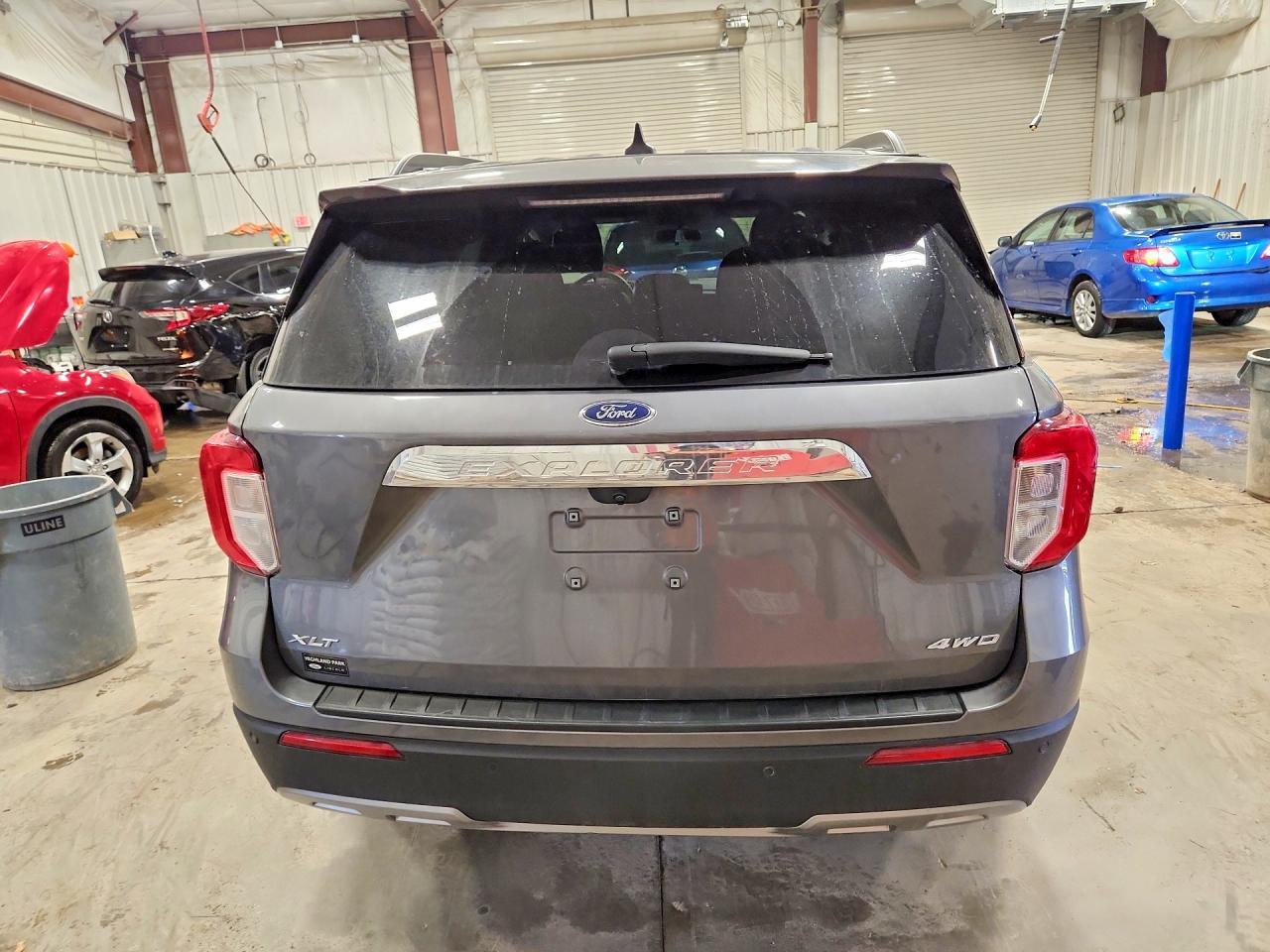 2022 Ford Explorer Xlt - Фото 6