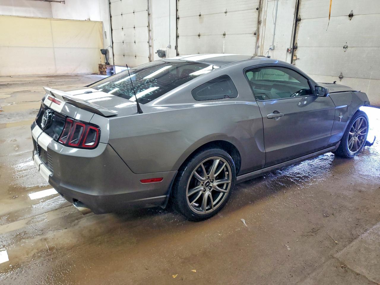 2014 Ford Mustang - Фото 3