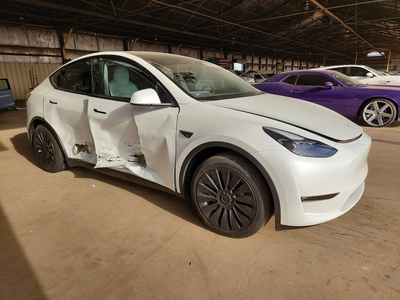 2024 Tesla Model Y - Фото 4