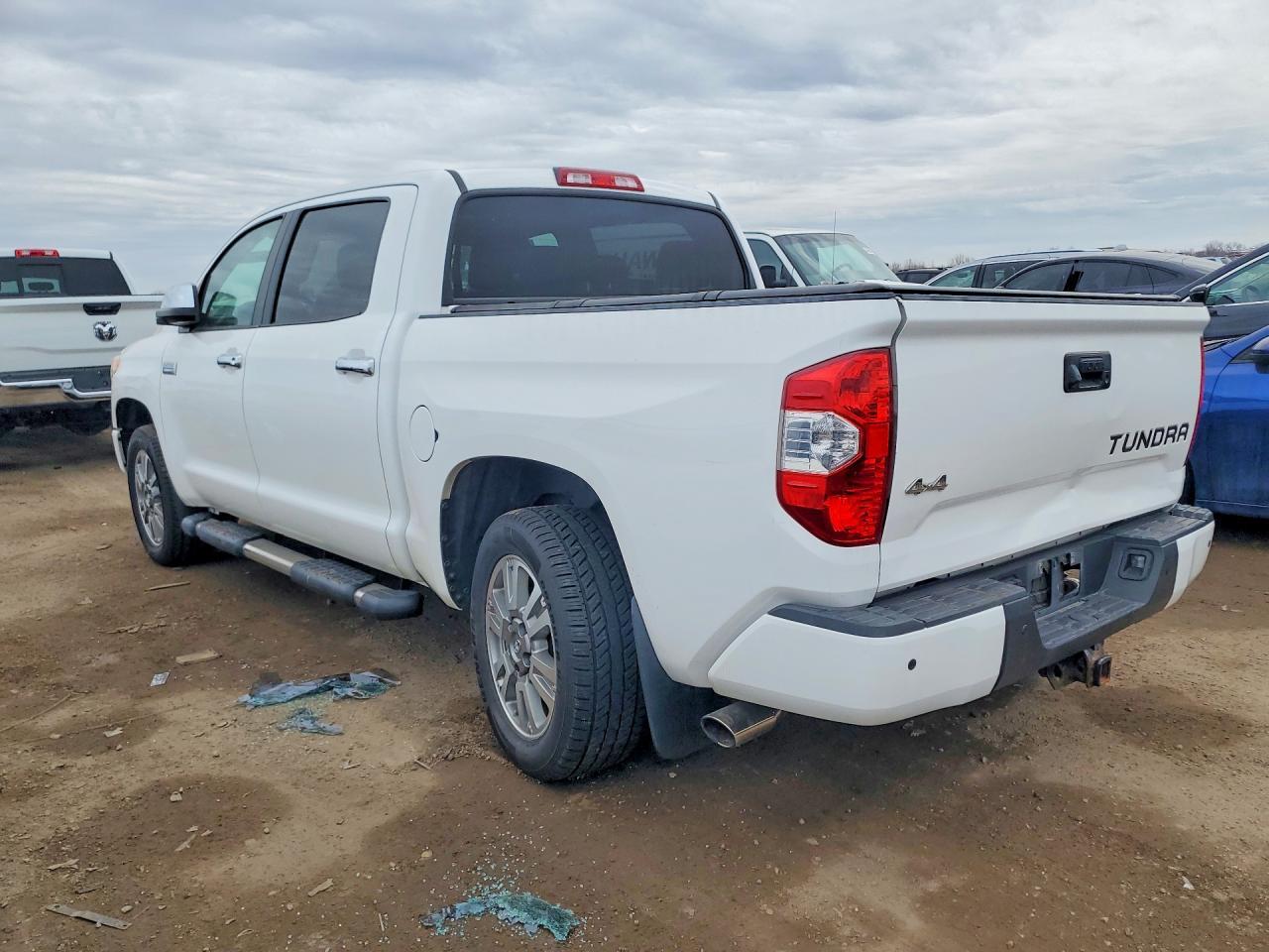 2017 Toyota Tundra Platinum - Image 2