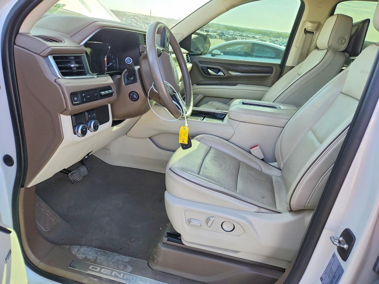 2021 GMC Yukon Denali - Image 7
