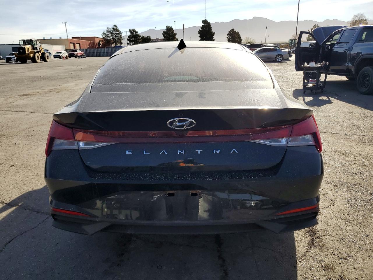 2023 Hyundai Elantra Sel - Фото 6