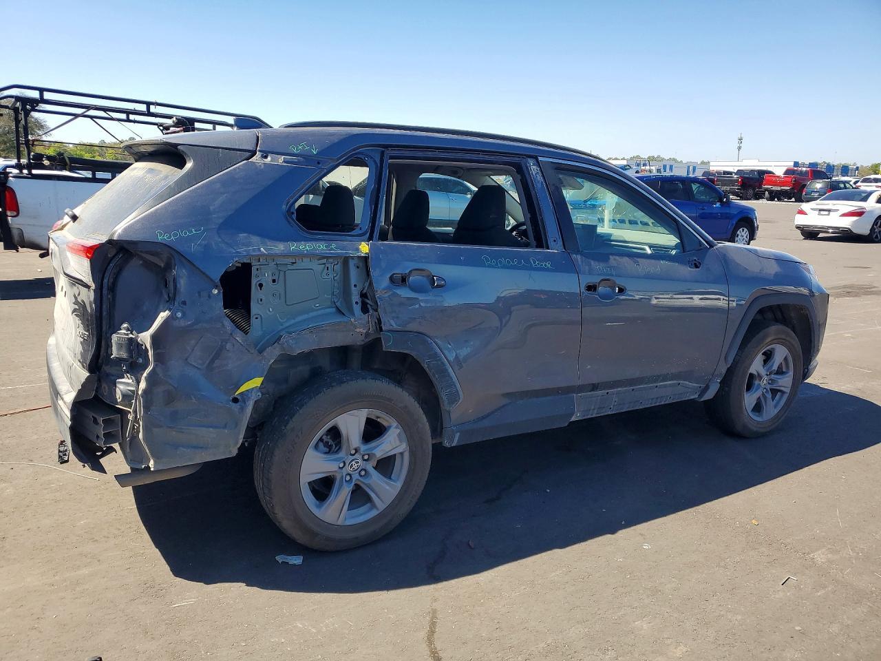 2022 Toyota Rav4 Xle - Фото 3