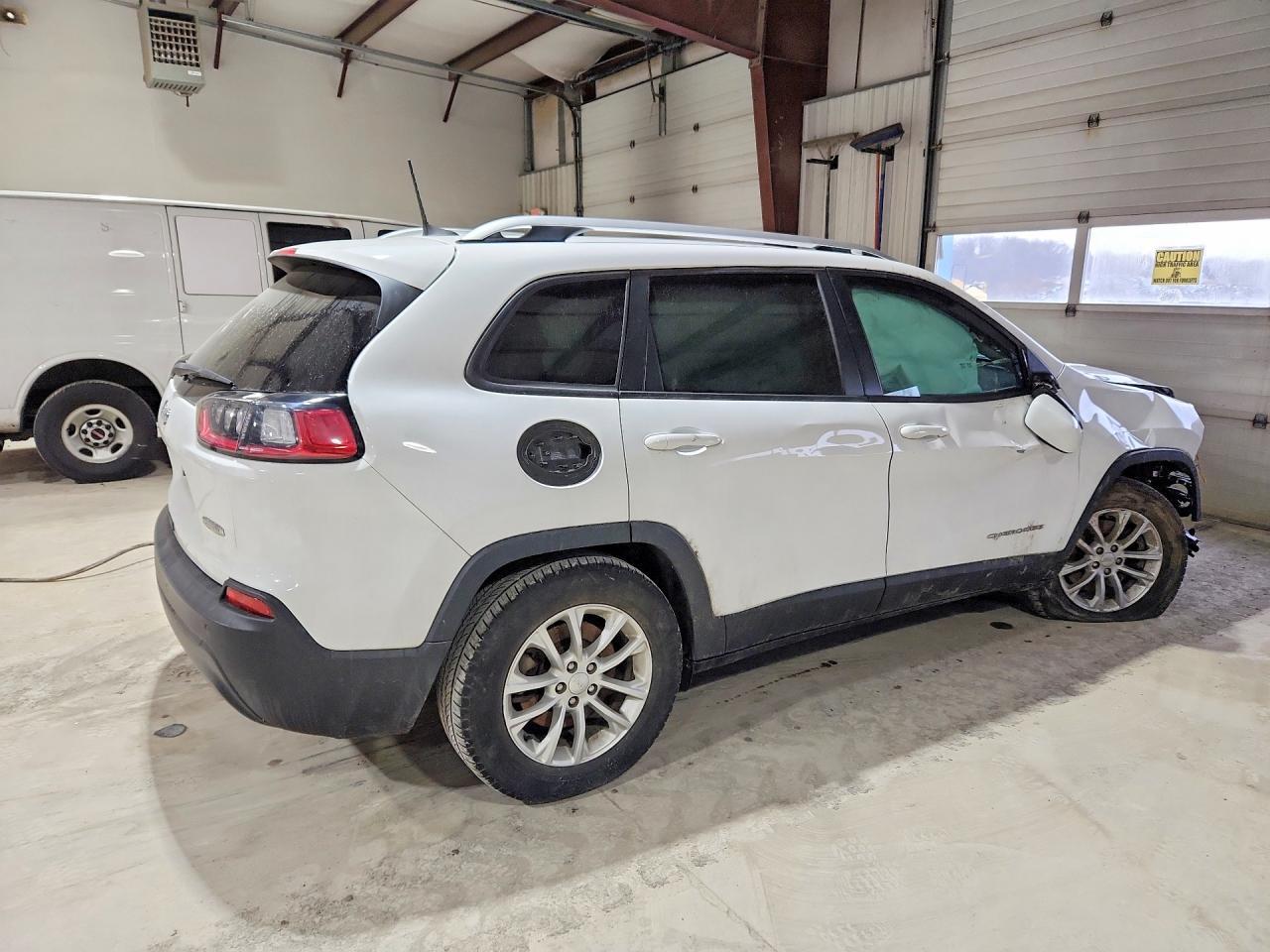 2020 Jeep Cherokee Latitude - Фото 3