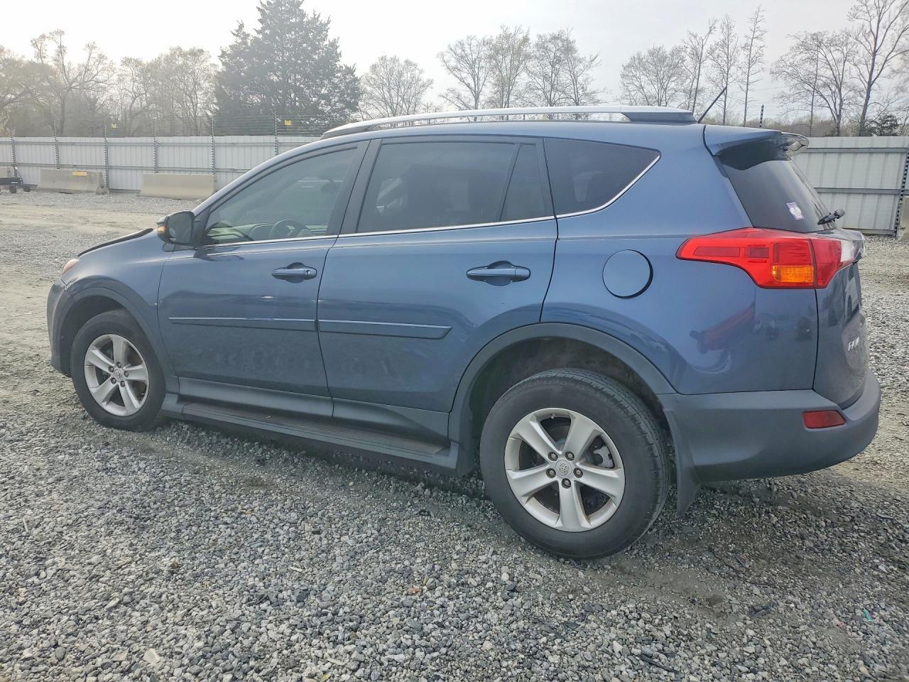 2014 Toyota Rav4 Xle - Фото 2