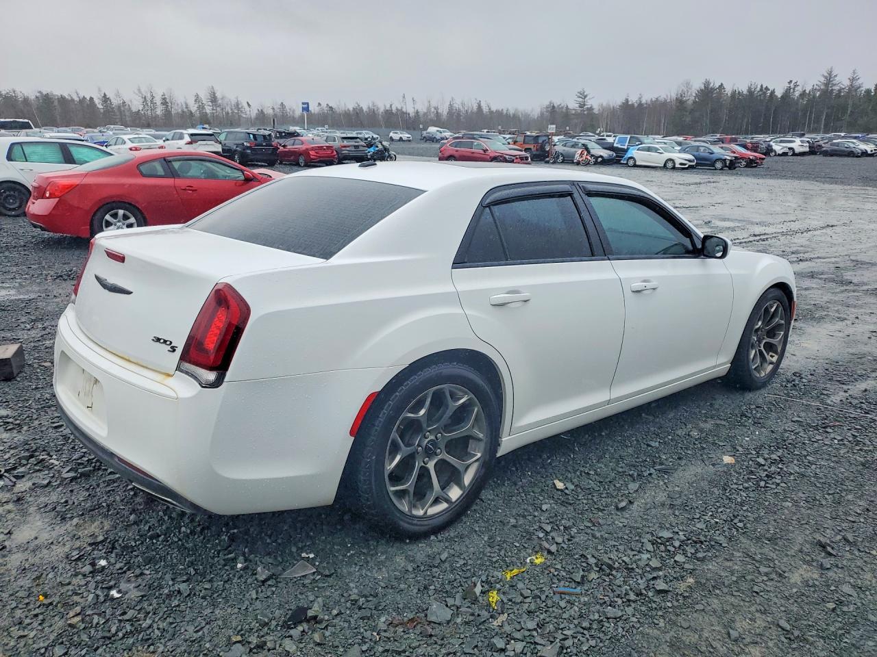 2015 Chrysler 300 S - Image 3