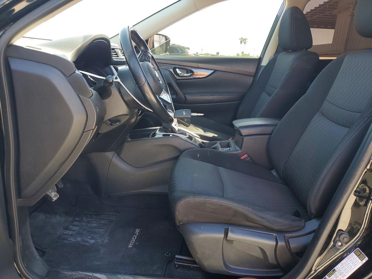 2020 Nissan Rogue S - Фото 7