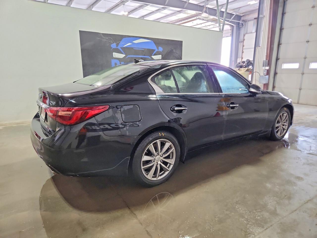 2021 Infiniti Q50 Pure - Фото 3