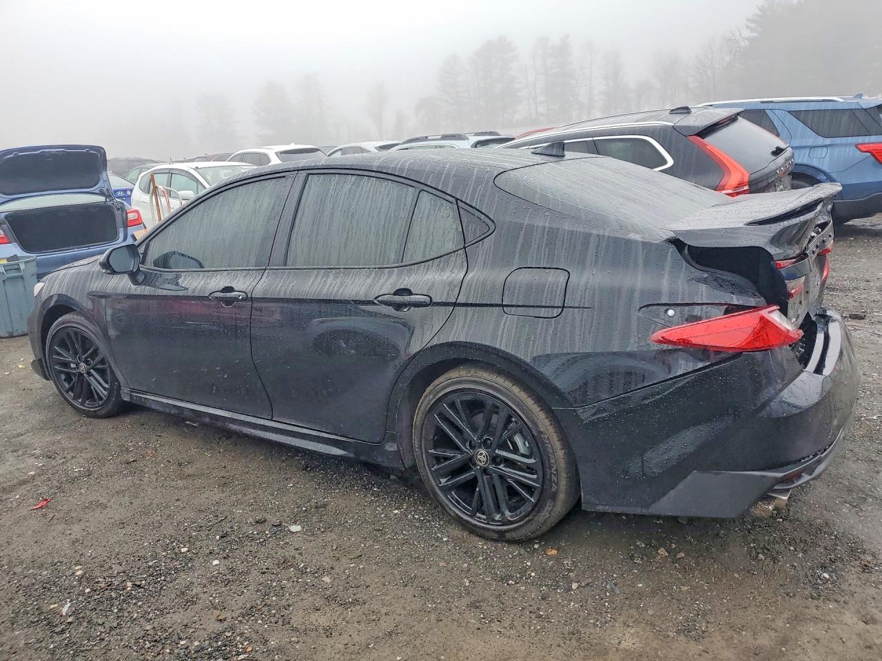 2025 Toyota Camry Se - Фото 2