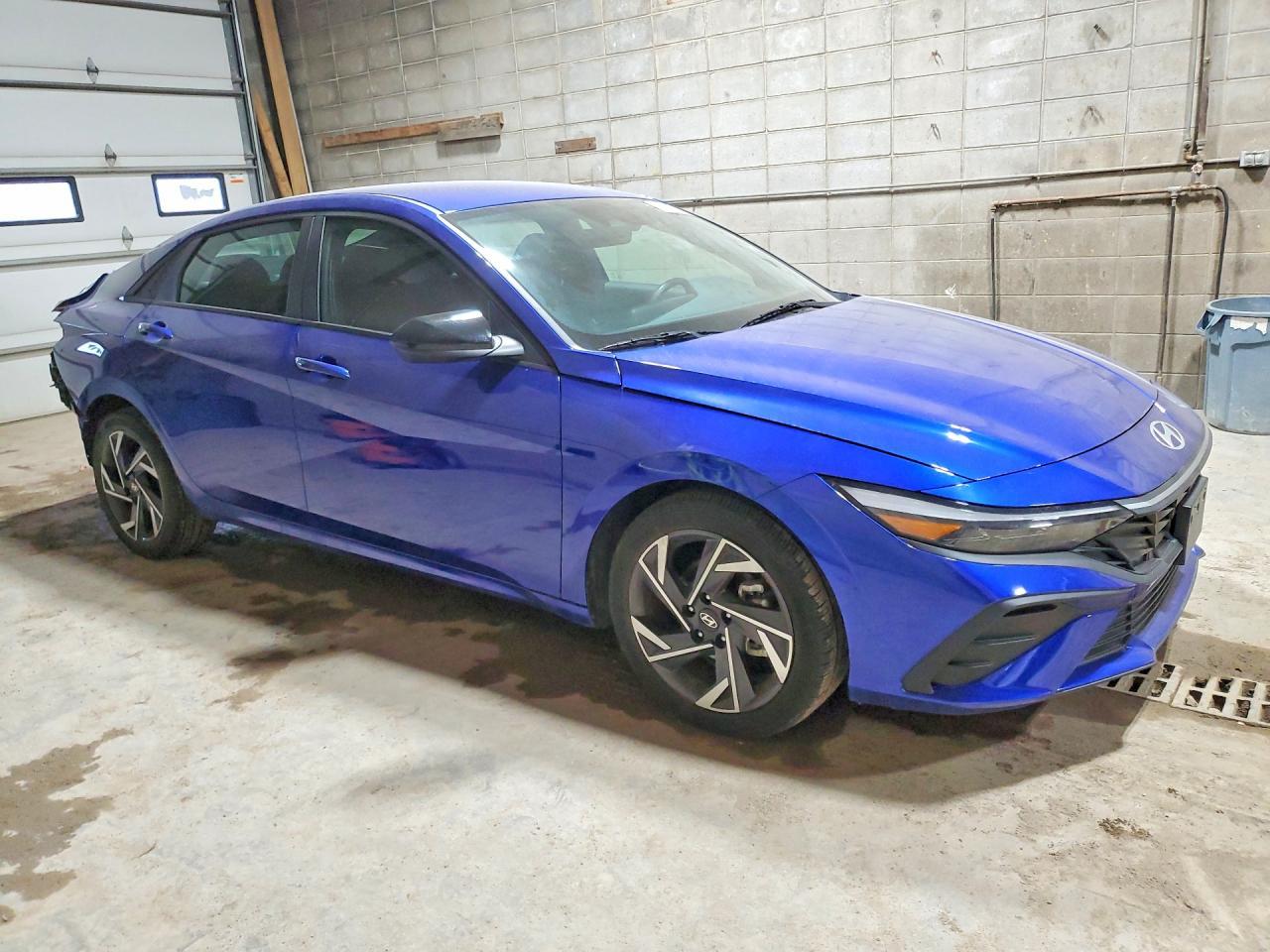 2025 Hyundai Elantra Sel Sport - Фото 4