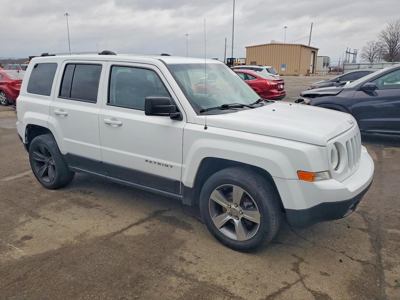 2016 Jeep Patriot Latitude - Фото 4