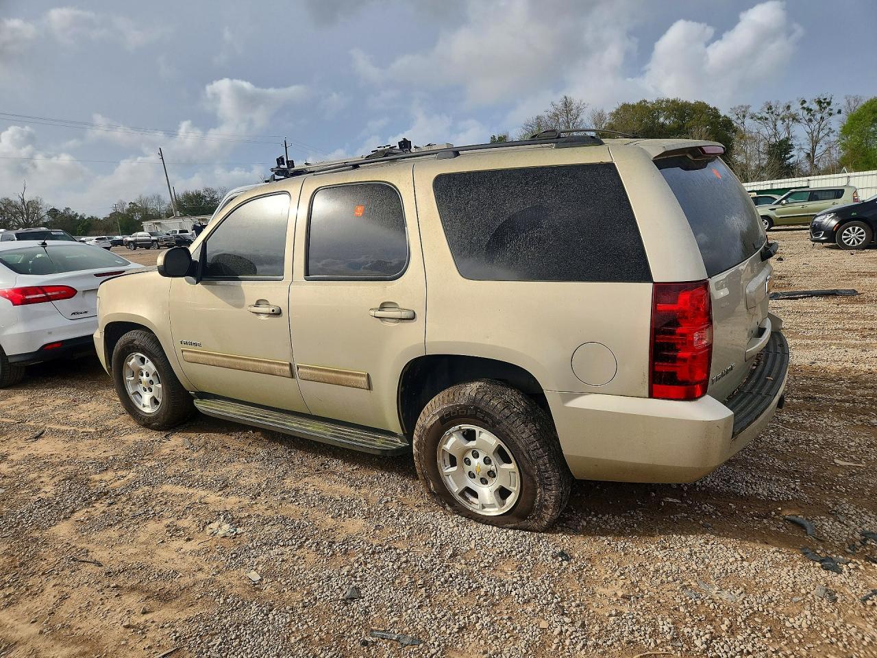 2012 Chevrolet Tahoe C1500 Ls - Image 2
