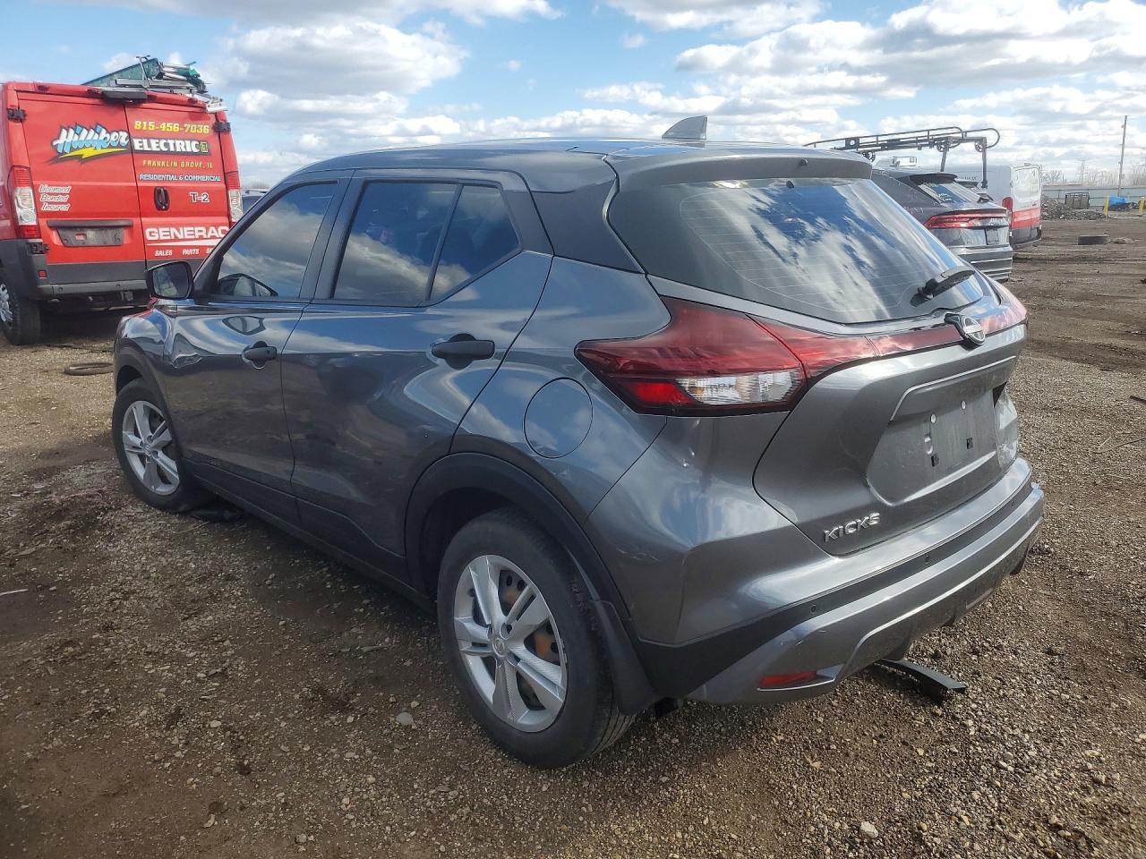 2023 Nissan Kicks S - Фото 2