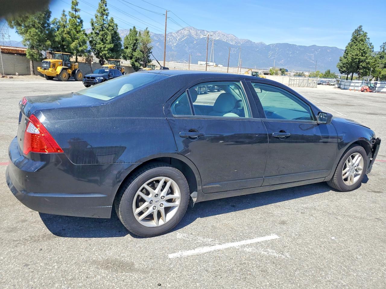 2011 Ford Fusion S - Image 3