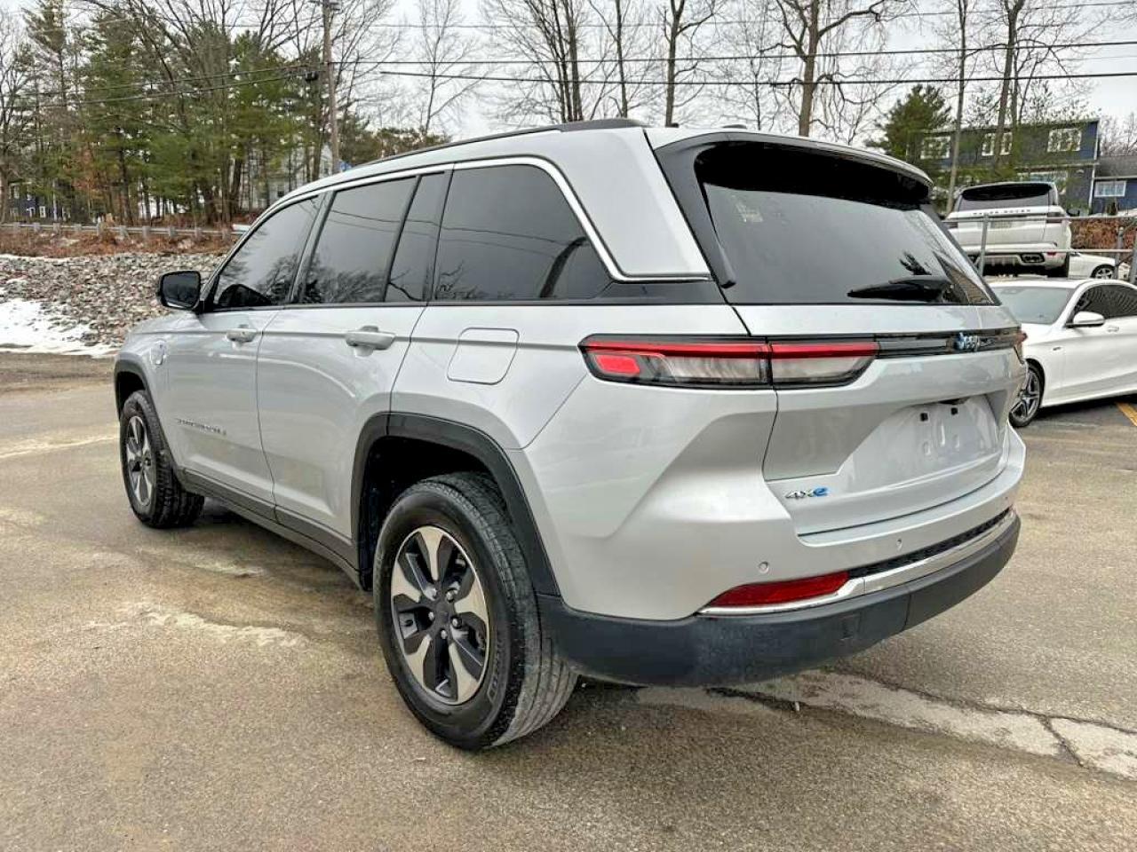 2023 Jeep Grand Cherokee Limited 4Xe - Image 2