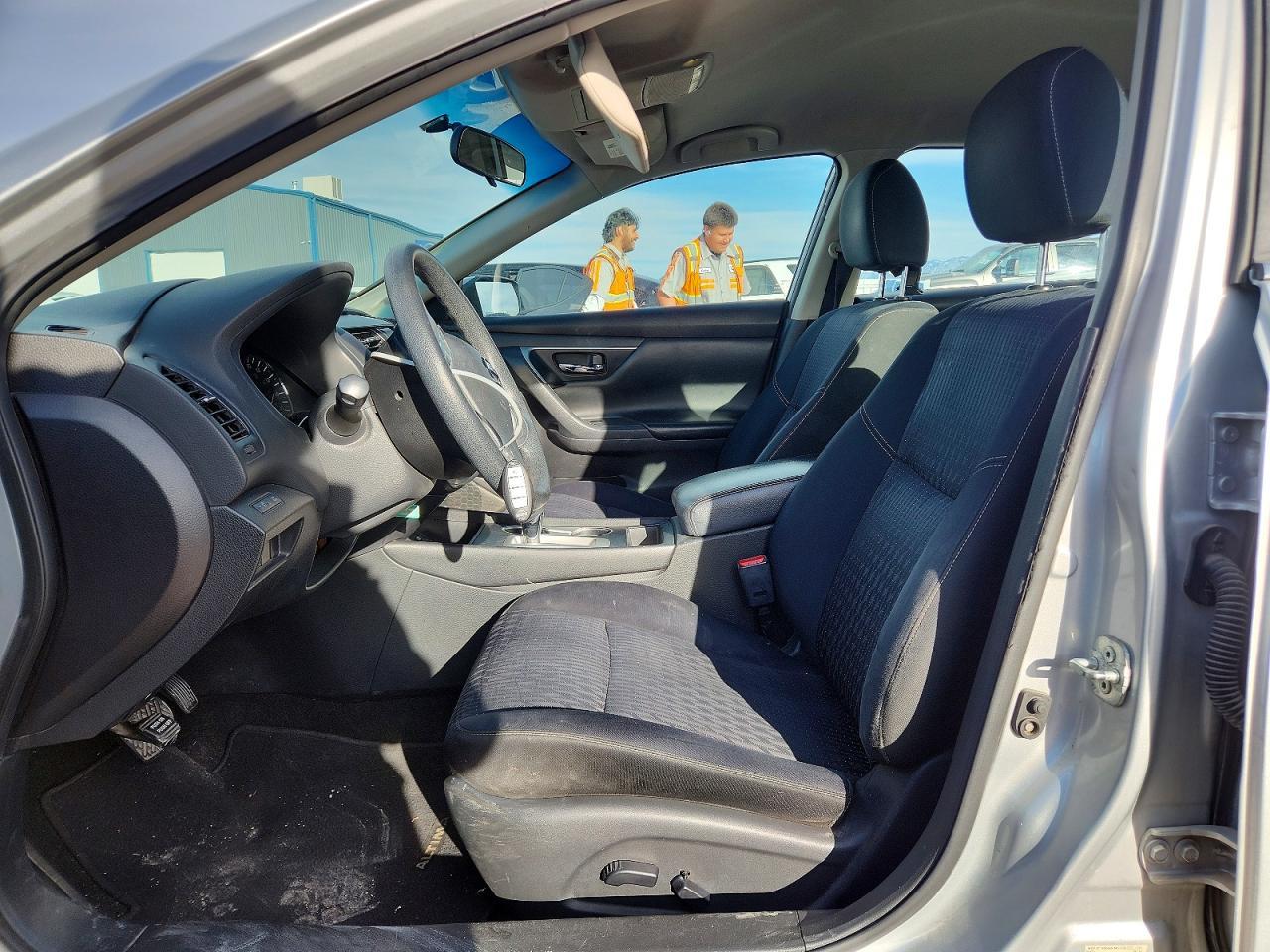 2016 Nissan Altima 2.5 S - Фото 7