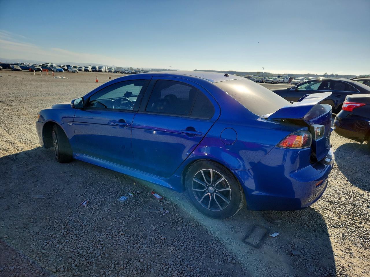 2017 Mitsubishi Lancer Es - Фото 2