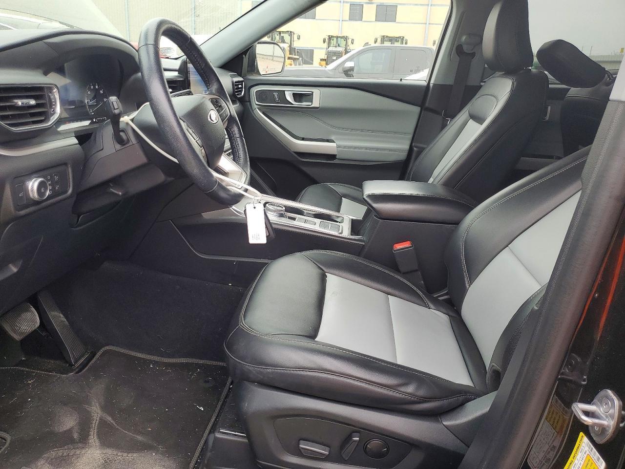 2022 Ford Explorer Xlt - Фото 7