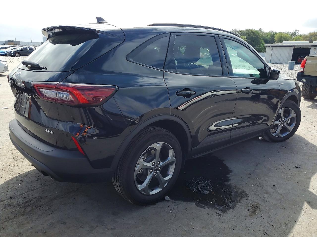 2026 Ford Escape St Line Select - Image 3