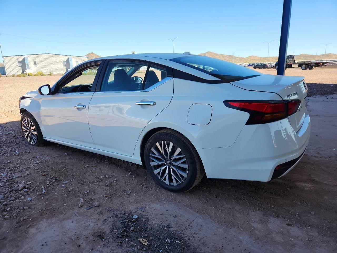 2025 Nissan Altima 2.5 Sv - Image 2