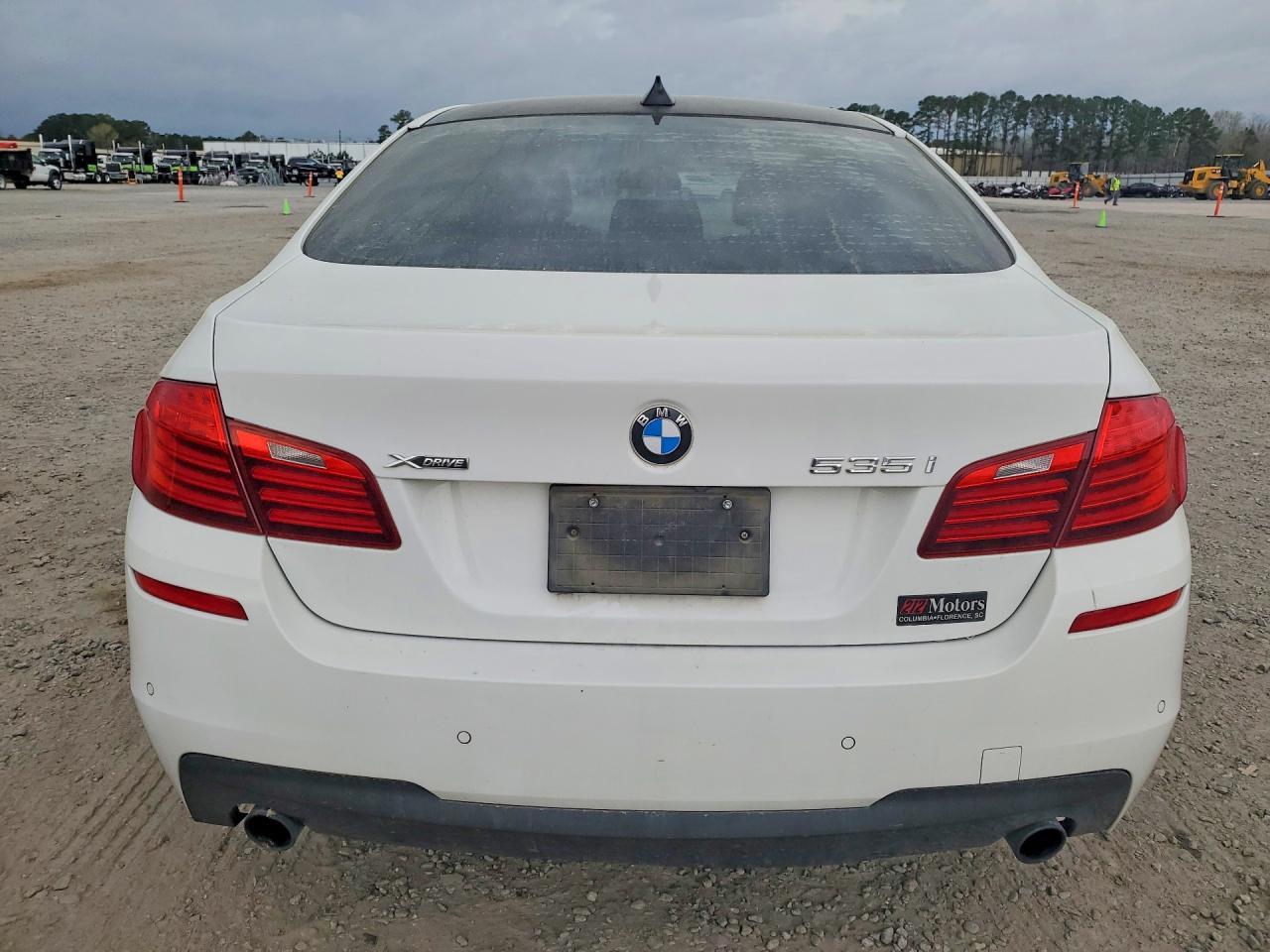 2015 BMW 535 Xi - Image 6