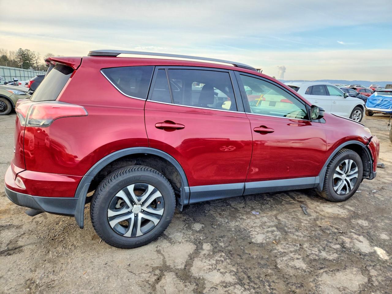 2018 Toyota Rav4 Le - Фото 3