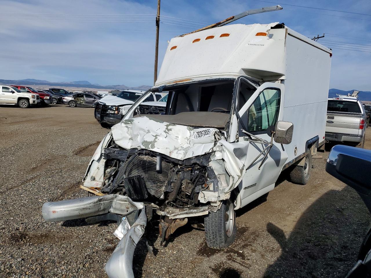 2000 Chevrolet Express G3500 Delivery Truck