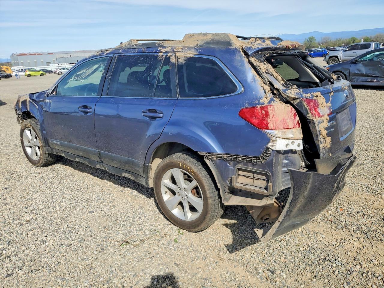 2013 Subaru Outback 2.5I Premium - Фото 2