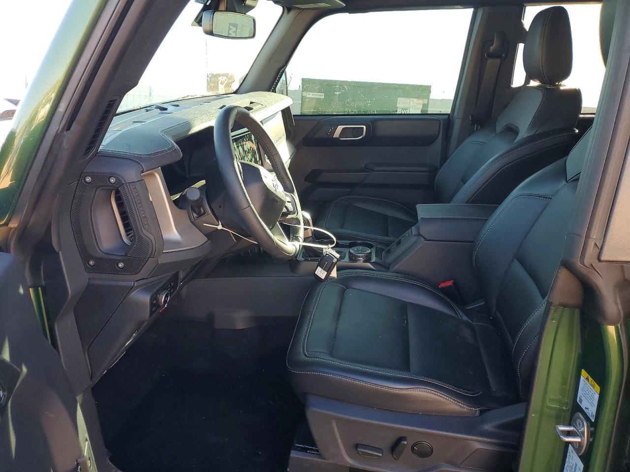 2025 Ford Bronco Outer Banks - Фото 7