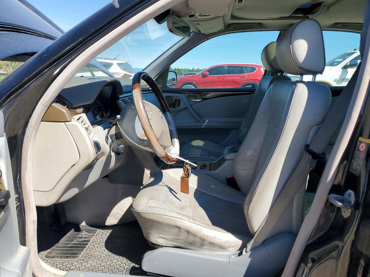 2002 Mercedes-Benz E - Фото 7